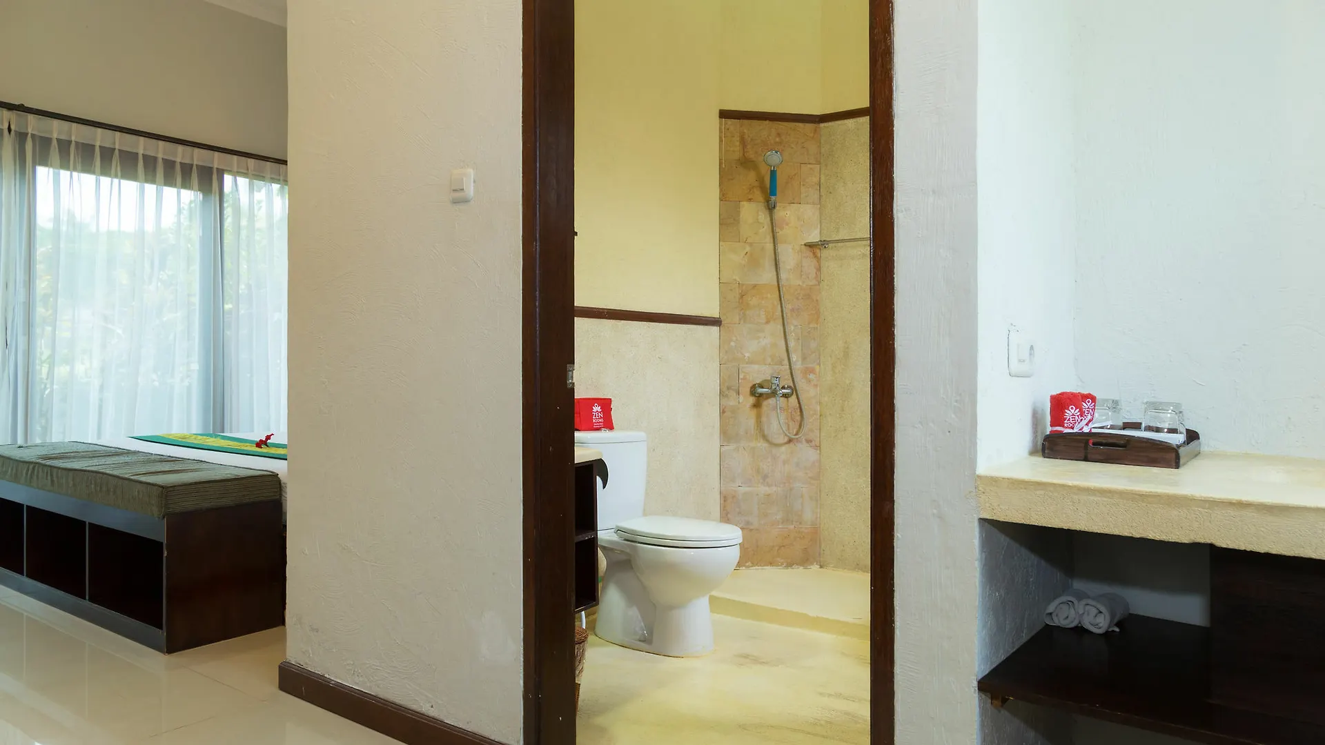 Zen Premium Ubud Sanggingan 2 Indonésia